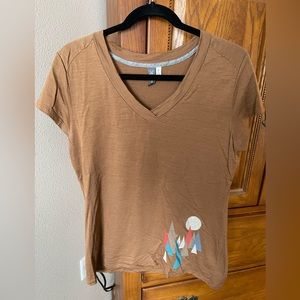 Ibex wool v-neck tee.